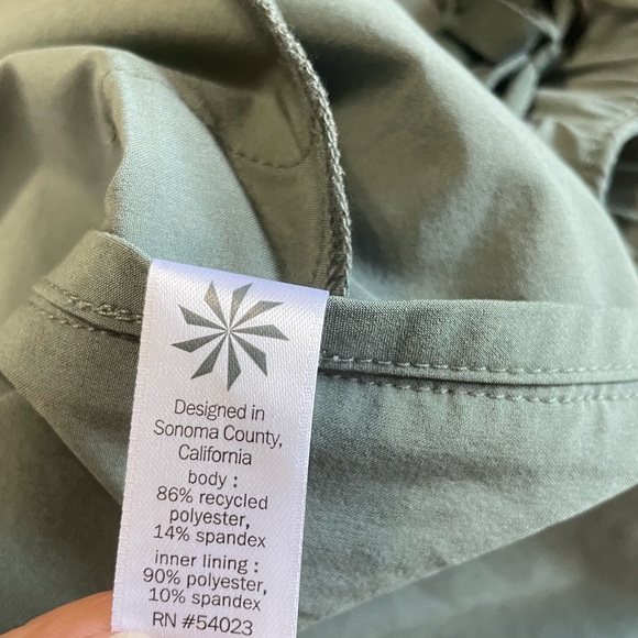 Athleta Olive Green Outdoor Sport Golf Skirt‎ Shorts Skort Size XS Summer Travel - Picture 6 of 10